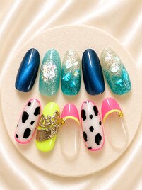 スペシャル定額￥8,499
