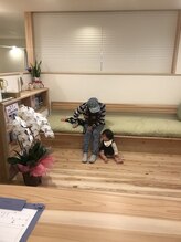 春日井治療院/店内受付・待合室の雰囲気