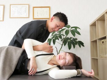 整体×パーソナルトレーニングREHASUL【リハスル】肩こり 大平台店【12/17 OPEN予定】の写真/【2万人超の施術人数/リピ率9割超!!】有資格者の知識と技術に基づく整体〈60分¥3980〉効果実感に自信◎