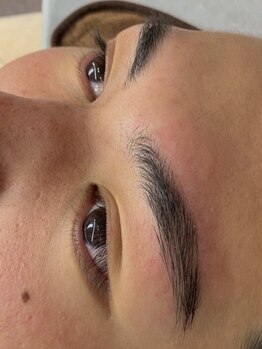 Eterna eyelash&beautyの写真/【メンズ眉毛/アイブロウ】目元の印象で清潔感UP!プロの美眉スタイリングで理想の垢抜けモテ顔へ導く★