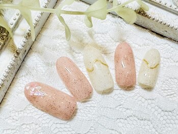 ネイル アンド アイラッシュ虹の写真/OLさんや主婦の方にもオススメ◎日常使いができ、指先をしっかりキレイに魅せるデザインをご提案♪