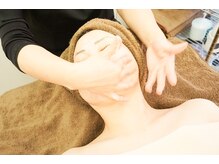 ステラフィールド(stella field)/ハンドマッサージ　むくみ改善へ