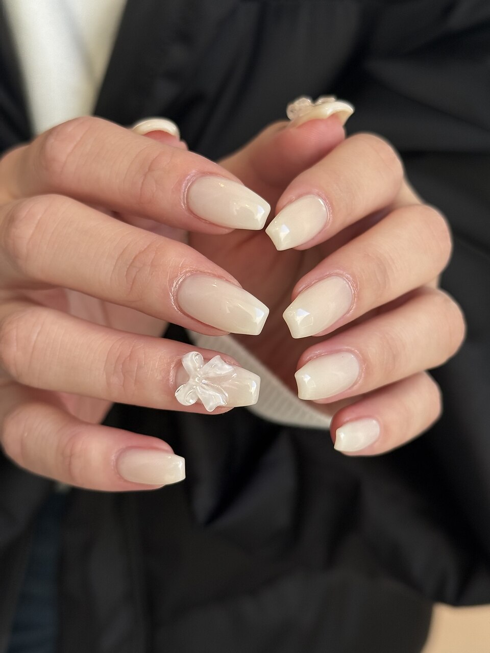 2026年春トレンド】ホワイト ワンカラー ハンドのネイルデザイン集