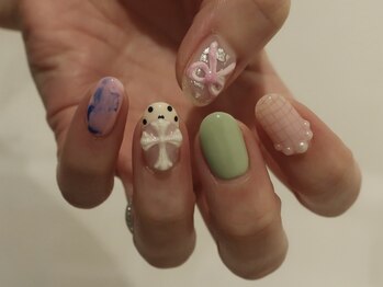 リシア(Lisia)の写真/【仙台駅東口徒歩5分】系統のない自由なサロン。シンプル～お好みのデザインまでなんでもご相談ください◎