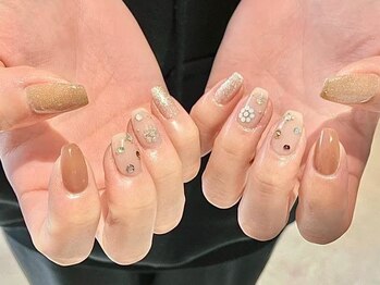 エリンカネイル バイ レシッド 武蔵小杉(erincanail by rcid)/パーツお花ネイル