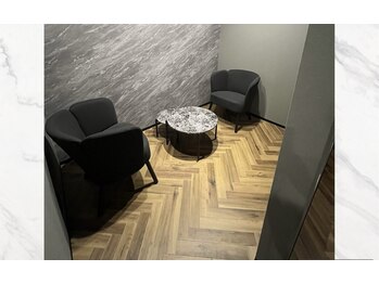 ボゴス(BOGOSS)/【待合】