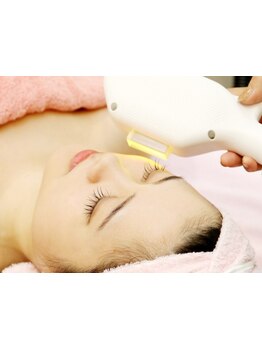 ホウレイ線・たるみ改善！予防ケア