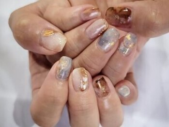 アフロディーテ(Aphrodite)の写真/リピーター多数◎貸切空間でお子様とリラックスしながら♪持ち込みもOK！理想のネイルやお爪のケアも★