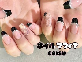 ガーリー黒フレンチ