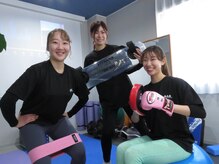 スリーエー(AAA)/女性インストラクターです♪