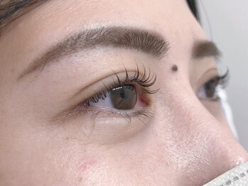 バイオレット(violets)/20種類のロッドから理想の目元へ