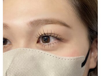 イーアンド アイズビューティー(e& eyes beauty)/【サロンの強み】カラーエクステ