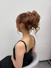 ミカヅキ 赤坂/筋盛りポニーテール！