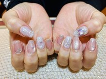 ライノネイル 天王町/マグベースにキラキラ宝石アート