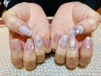 ライノネイル 天王町/マグベースにキラキラ宝石アート