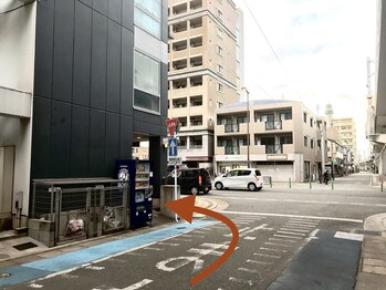 カンギトネリ(咸宜toneri)/自動販売機が目印です！