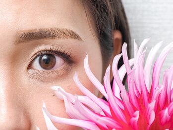 トータル アイ デザイン エイチ(h.)/