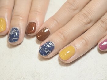 B's amor 大府店 Nail design