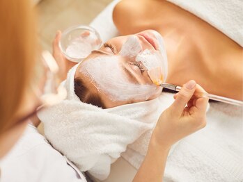 アイラッシュサロン ブラン イオンモール幕張新都心店(Eyelash Salon Blanc)/頭蓋骨小顔矯正＋美白保湿パック