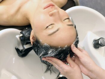 キャトル 離(QUATRE)/保湿効果バッチリなクリームバス