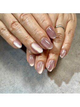 リファインネイル(refinenail)/くすみピンクマグネットネイル