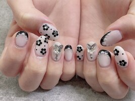モノトーンネイル【池袋】