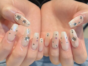 エメリーネイル(emelee nail)/きらきら星ネイル