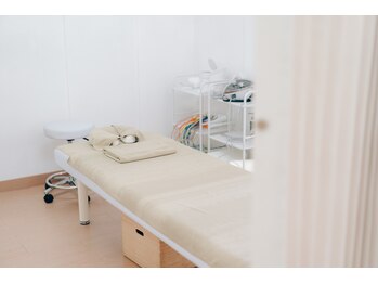 ミラー(mirror)/「施術スペースの雰囲気」