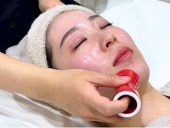 ボーテ 神戸(BEAUTE)の写真/【内側から透明感溢れる肌へ】美白ケアでハイライト要らずの明るい印象へ