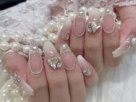 ビジューネイル