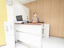 はぴねす鍼灸整骨院 アトレ大森院/【大森】受付　雰囲気