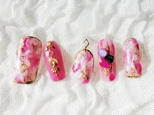 ネイリシャス(NAILICIOUS)/華やかなピンクネイル