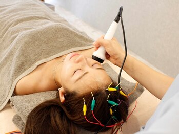 マホロバ(mahoroba)/美容鍼+EMSむくみたるみ改善