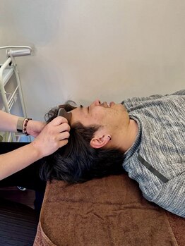 アンクール(un coeur)の写真/極上ドライヘッドスパを…♪頭皮のコリを解消し快眠へ◎!男性のお客様も、お気軽にお越しください♪