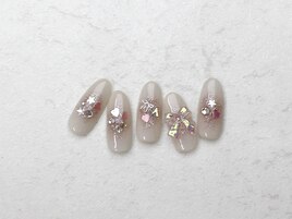 ガーリーワンホンネイル