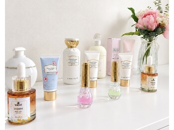 SUNSET NAIL 柏【サンセットネイル】の写真/【極上のハンドケア】有名ブランドの高級クリームを使用した無料マッサージで、心まで解れるひと時