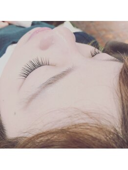 リリア アイ ビューティー(Lilia eye beauty)/