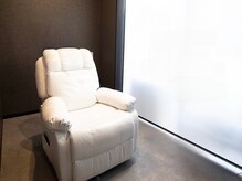 【全個室×リクライニングソファ♪】周りを気にせずゆったりとお過ごせるリラックス空間◎