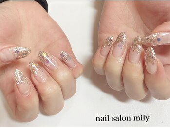 ホリデーキラキラネイル