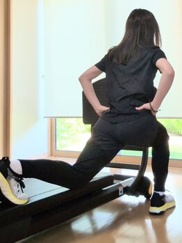 プラスリボディベース サガ(+Rebody Base Saga)の写真/ジム通いが続かなかった大人女性の方へ…！整体×マシンピラティスでお悩みの原因にアプローチ！60分￥5500