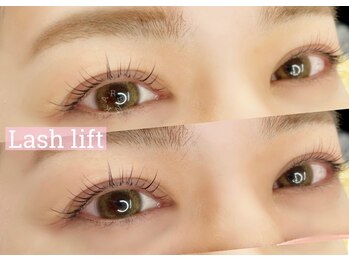 カレン(Karen)/ラッシュリフト