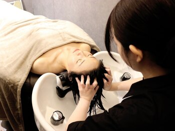 キャトル 離(QUATRE)/マッサージも充実ベーシックケア