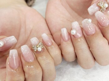 エルネイル 名古屋店(Ellenail)の写真/トレンドデザインがオフ/アート/長持ちコート込定額やり放題！大人可愛い上品系～トレンドデザインまで提案