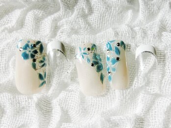 ネイリシャス(NAILICIOUS)/優しい雰囲気のホワイトネイル