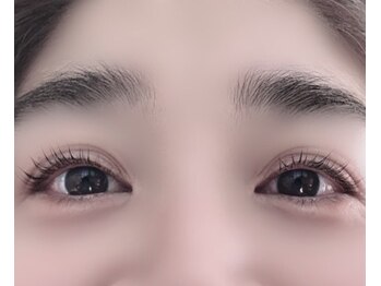 まつげエクステサロン クロエ(Chloe)/根元立ち上げまつ毛パーマRLL