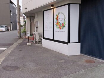 フラワー(Flower)/駐車場