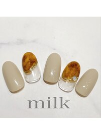大人気のべっ甲デザイン♪