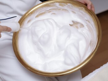 サロンエス(SALON:S)/その場でモコモコ生泡を作ります