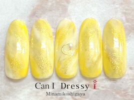 夏イエローネイル