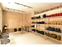 ネイビー鍼灸指圧治療院 那覇久米店(NAVY鍼灸指圧治療院)/待合室